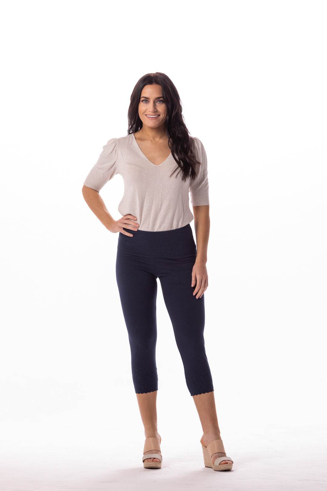 Teri Embroidered Hem Capri - INTROclothing