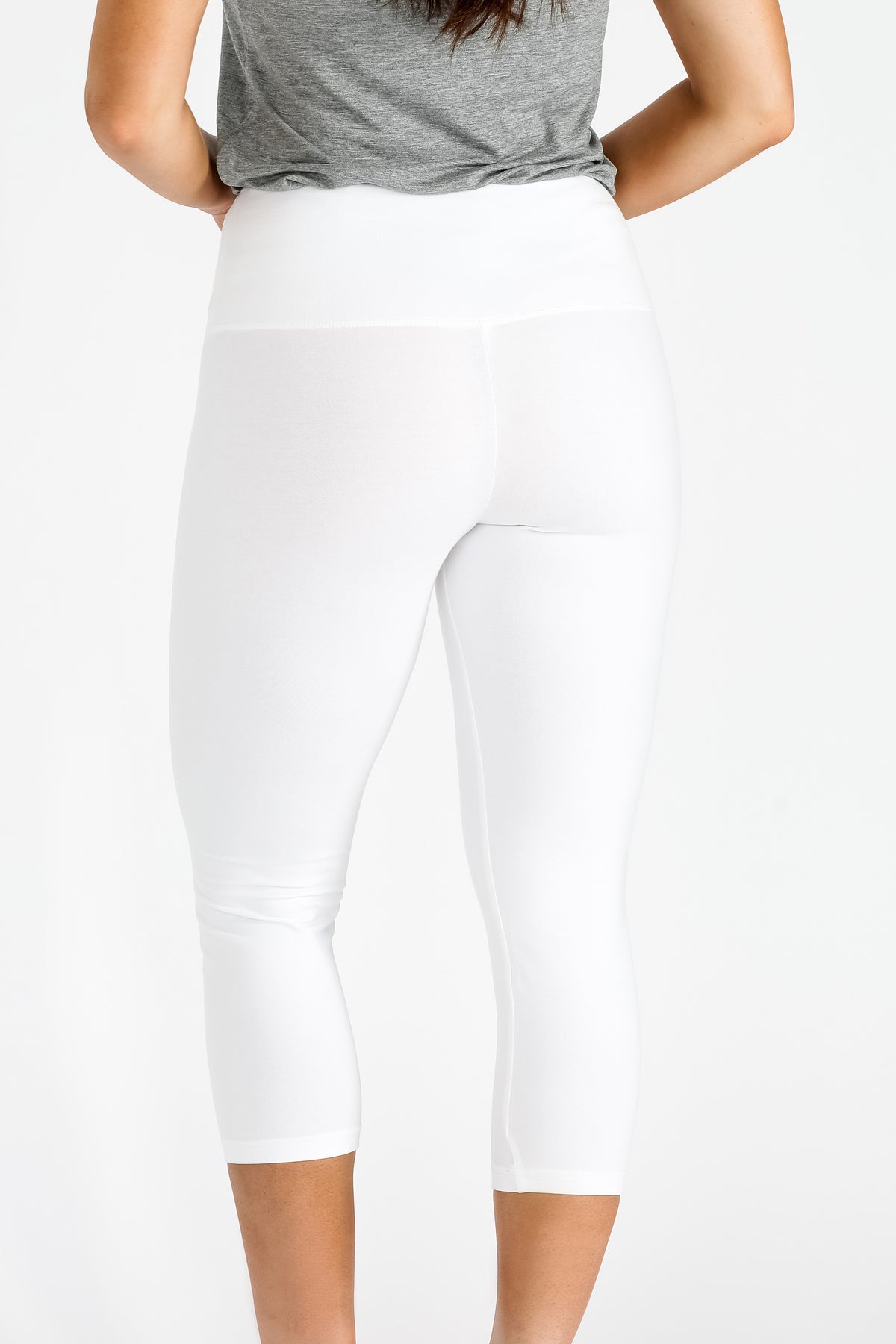 Love The Fit Capri Leggings – Intro Clothing