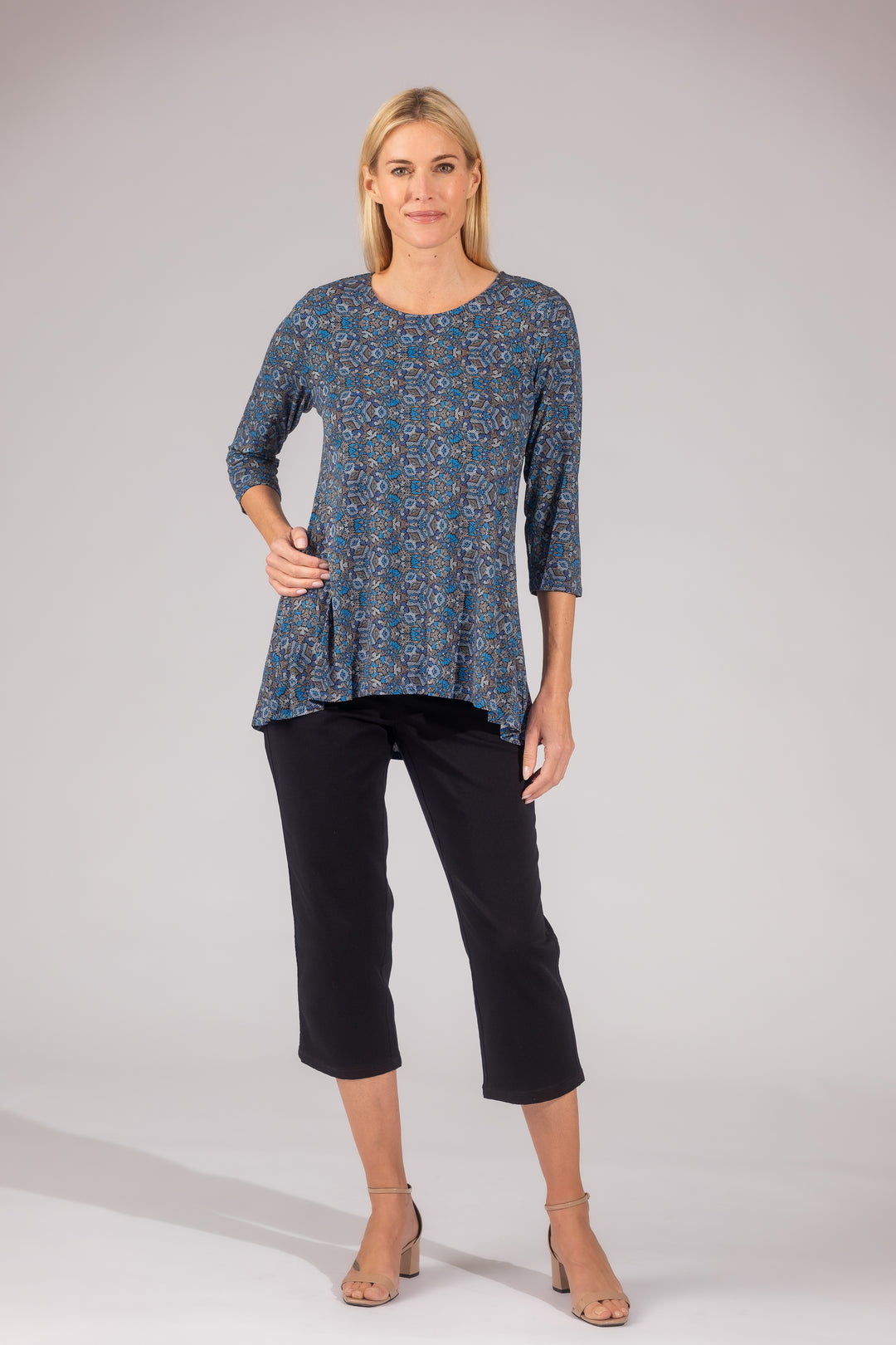 Printed Pleat Back High-Low Legging Tee
