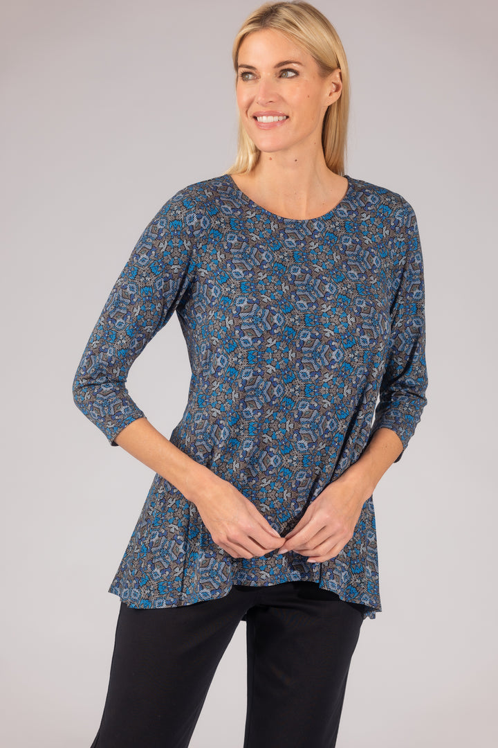 Printed Pleat Back High-Low Legging Tee