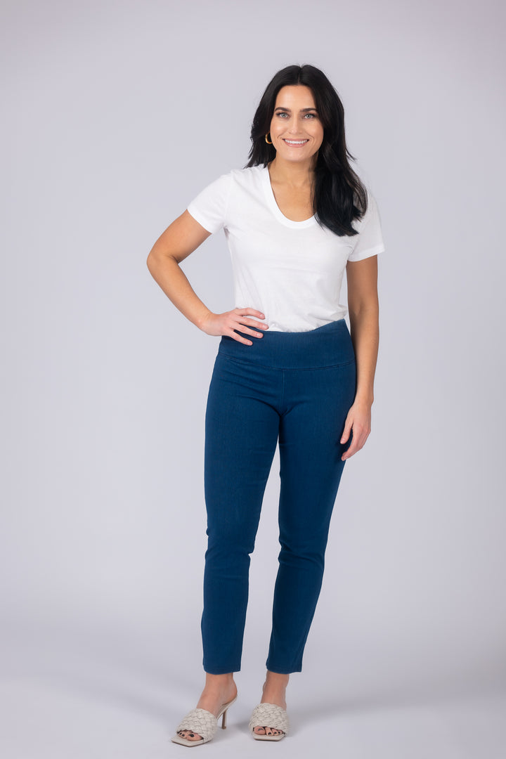 Teri Love the Fit Straight Leg Knit Tummy Control Pull-On Pants