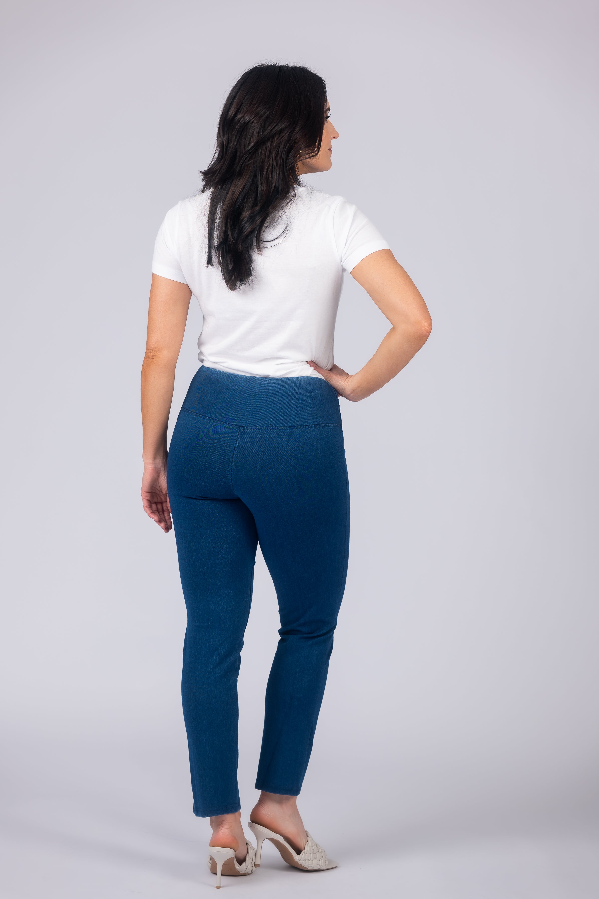 Teri Love the Fit Straight Leg Knit Tummy Control Pull On Pants