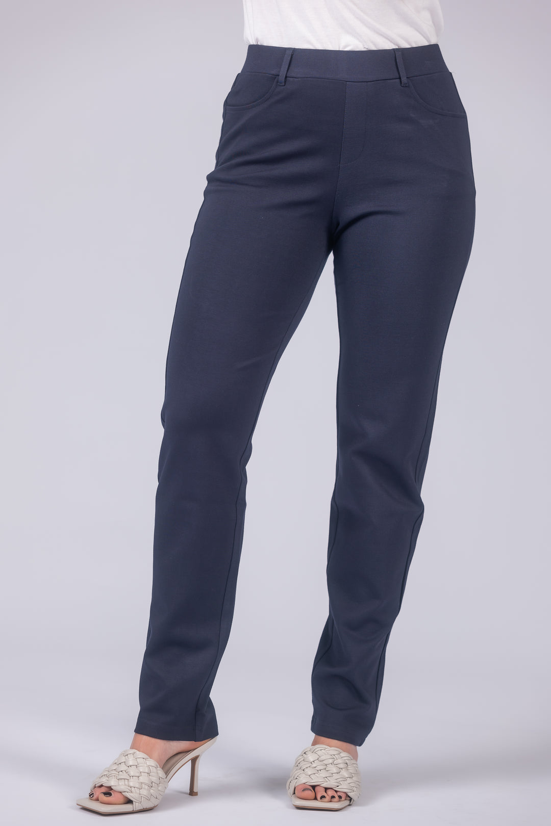 Stella Straight Legging