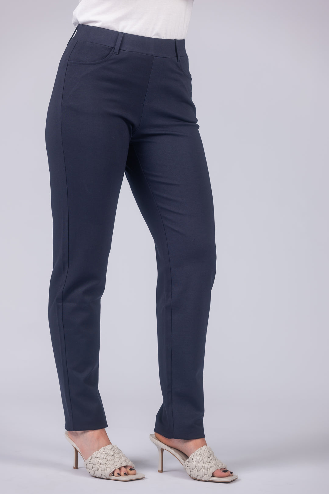 Stella Straight Legging