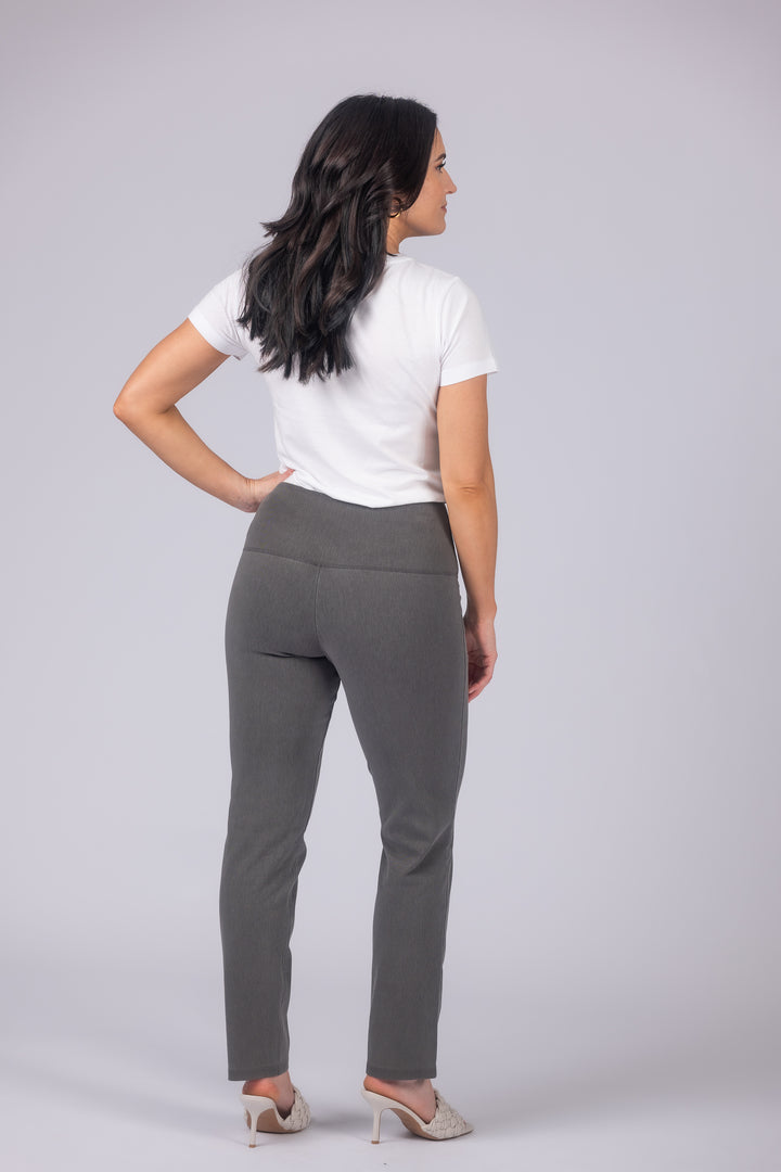 Teri Love the Fit Straight Leg Knit Tummy Control Pull-On Pants