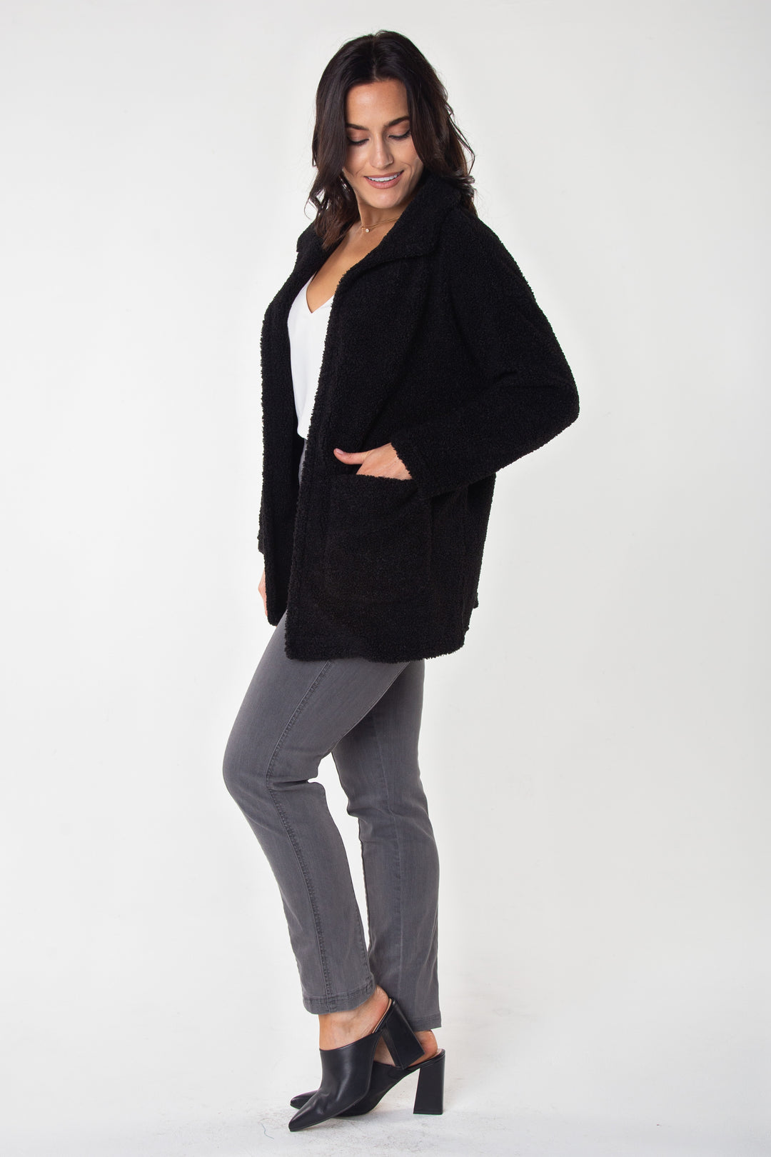 Teddy Bear Fleece Jacket - INTROclothing