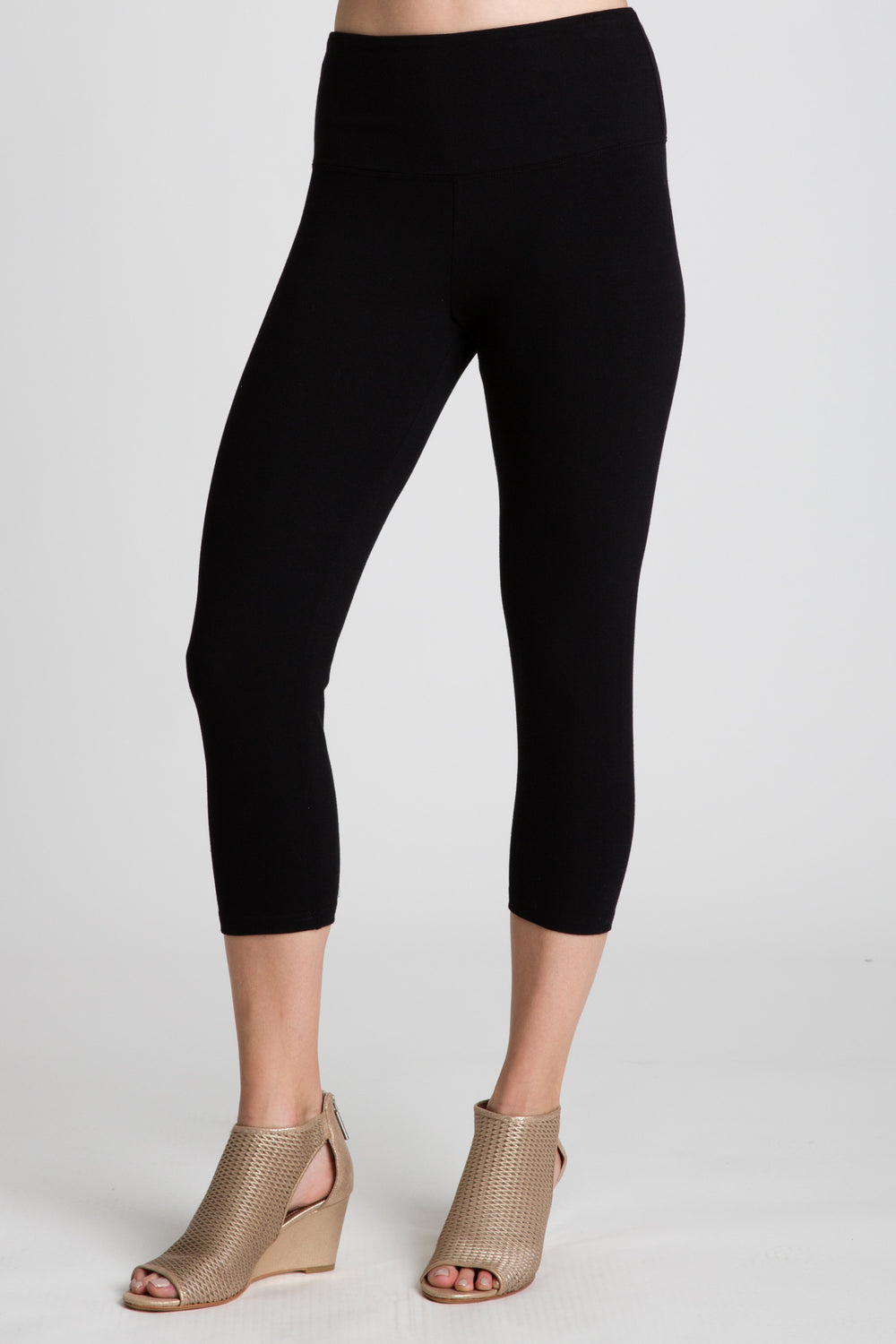 Love The Fit Capri Leggings - INTROclothing